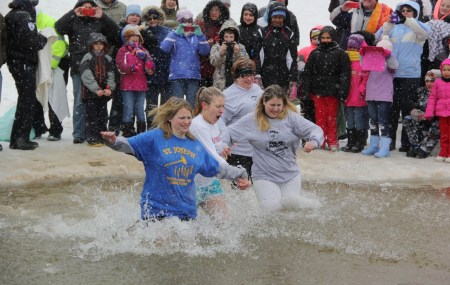 Polar Bear Plunge, Mauch Chunk Lake State Park, Jim Thorpe, 1-25-2014 (1)