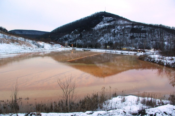 View of Mine Drainage, Tamaqua, 1-28-2014 (25)