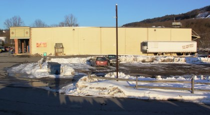 Boyers Looking to Purchase Land from Car Wash, Tamaqua, 2-11-2014 (18)
