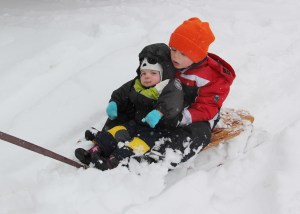 Father Pulling Kids on Sled, Schuylkill Avenue, Tamaqua, 2-13-2014 (3)