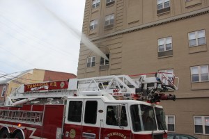 Fire, Majestic House, Tamaqua, 2-23-2014 (2)