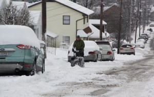 People Removing Snow, Tamaqua, 2-3-2014 (27)