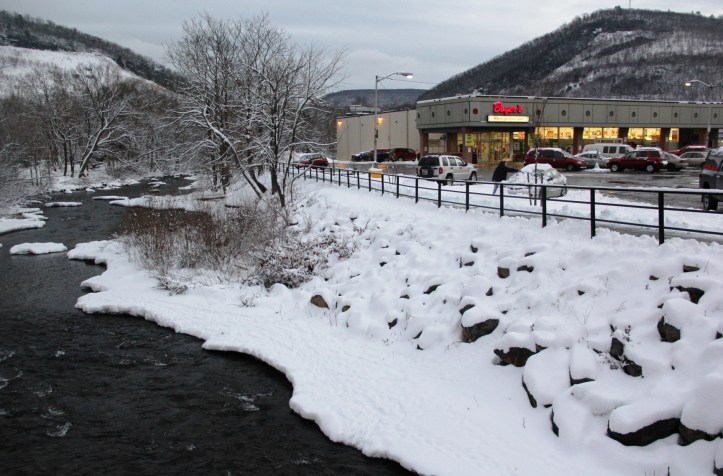 Snow Views, Tamaqua, 2-3-2014 (215)