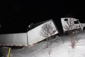 Tractor Trailer Up Embankment, Exit 138, Kline Township, 2-19-2014 (1)