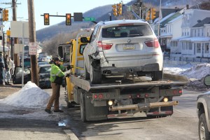 Tractor Trailers Crashes into Multiple Vehicles, SR309 South, Tamaqua, 2-26-2014 (7)