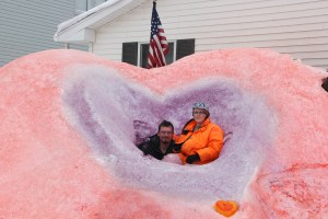 Valentines Day Igloo, East Fell Street, Summit Hill, 2-14-2014 (9)