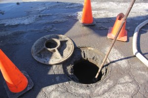 Water Main Leak, Five Points, Mauch Chunk St, Tamaqua, 2-6-2014 (164)