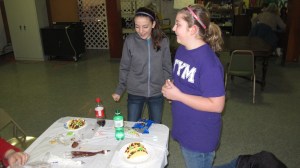 Cake Decorating, April Fools Taco, Community Arts Center, Tamaqua, 3-27-2014 (7)