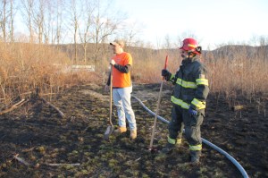 Brush Fire, Duth Hill, Tamaqua, 4-26-2014 (111)