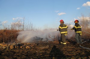 Brush Fire, Duth Hill, Tamaqua, 4-26-2014 (123)
