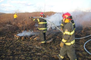 Brush Fire, Duth Hill, Tamaqua, 4-26-2014 (147)