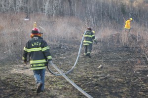 Brush Fire, Duth Hill, Tamaqua, 4-26-2014 (152)