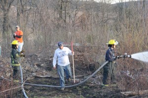 Brush Fire, Duth Hill, Tamaqua, 4-26-2014 (157)