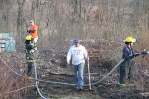 Brush Fire, Duth Hill, Tamaqua, 4-26-2014 (158)