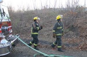 Brush Fire, Duth Hill, Tamaqua, 4-26-2014 (16)