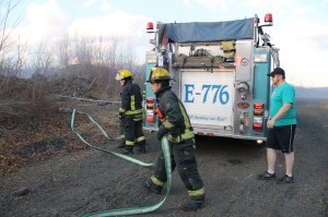 Brush Fire, Duth Hill, Tamaqua, 4-26-2014 (18)