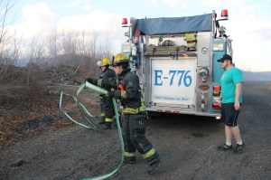 Brush Fire, Duth Hill, Tamaqua, 4-26-2014 (19)