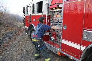 Brush Fire, Duth Hill, Tamaqua, 4-26-2014 (20)