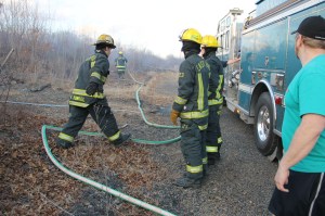Brush Fire, Duth Hill, Tamaqua, 4-26-2014 (23)