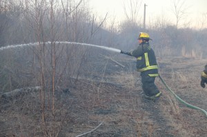 Brush Fire, Duth Hill, Tamaqua, 4-26-2014 (31)