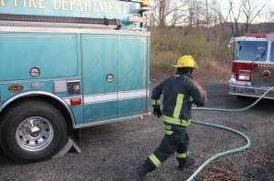 Brush Fire, Duth Hill, Tamaqua, 4-26-2014 (34)