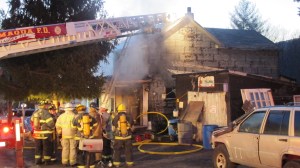 Fire, 614 Old 209 Road, Newkirk, 4-1-2014 (23)