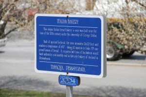 Free Bread from Padora's Italian Bakery, Tamaqua, 4-28-2014 (4)