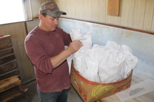Free Bread from Padora's Italian Bakery, Tamaqua, 4-28-2014 (8)