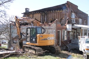 House Demolition, 3rd Street, Coaldale, 4-16-2014 (4)