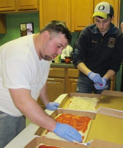 Making Pizzas, East End Fire Company, Tamaqua, 4-4-2014 (7)