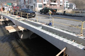 Status of US209 Bridge Work, East Broad Street, Tamaqua, 4-17-2014 (41)