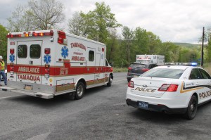 Car Up Grassy Embankment, No. 11 Hill, US209, Coaldale, 5-23-2014 (21)