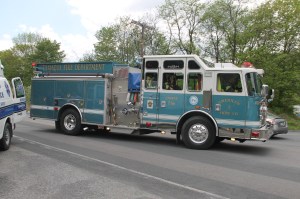 Car Up Grassy Embankment, No. 11 Hill, US209, Coaldale, 5-23-2014 (23)