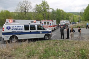 Car Up Grassy Embankment, No. 11 Hill, US209, Coaldale, 5-23-2014 (37)