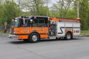 Car Up Grassy Embankment, No. 11 Hill, US209, Coaldale, 5-23-2014 (41)