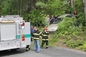 Elderly Woman Drives Through Car Port, Down Embankment, Locust Street, Hometown, 5-20-2014 (10)