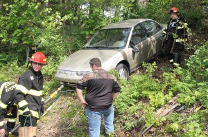 Elderly Woman Drives Through Car Port, Down Embankment, Locust Street, Hometown, 5-20-2014 (61)