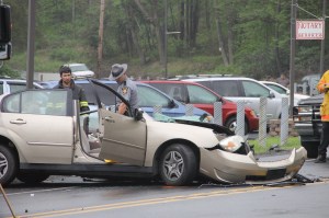 Fatal Motor Vehicle Accident, Car vs Car Carrier, US209, Cumbola, 5-15-2014 (26)