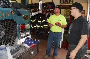 Firefighters Placing Flags, Bunting, American Hose Company, Tamaqua (27)