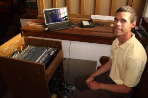 Jeff Steinberg Concert, Zion's Stone Church, West Penn, 5-18-2014 (15)