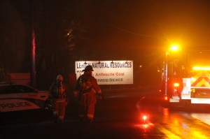 Magnesium Fire, Hart Metals Inc, Tamaqua, 4-30-2014 (22)