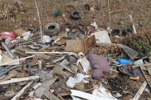 Picking Up Litter Behind Tamaqua Middle School, Tamaqua, Walker Township, 5-9-2014 (11)