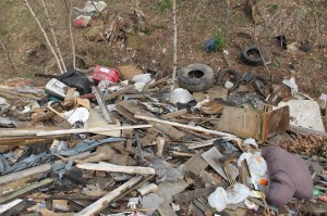 Picking Up Litter Behind Tamaqua Middle School, Tamaqua, Walker Township, 5-9-2014 (12)