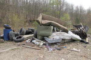 Picking Up Litter Behind Tamaqua Middle School, Tamaqua, Walker Township, 5-9-2014 (21)