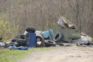 Picking Up Litter Behind Tamaqua Middle School, Tamaqua, Walker Township, 5-9-2014 (24)