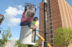 Putting Last of Hero Banners Up in Tamaqua, 5-26-2014 (109)