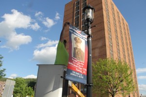 Putting Last of Hero Banners Up in Tamaqua, 5-26-2014 (112)