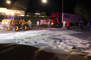 Responders Clean Up Fuel Spill from Tractor Trailer in Hometown, 5-15-2014 (13)