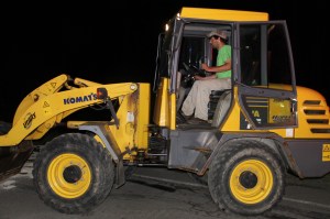 Responders Clean Up Fuel Spill from Tractor Trailer in Hometown, 5-15-2014 (15)