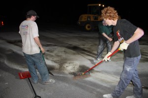 Responders Clean Up Fuel Spill from Tractor Trailer in Hometown, 5-15-2014 (31)